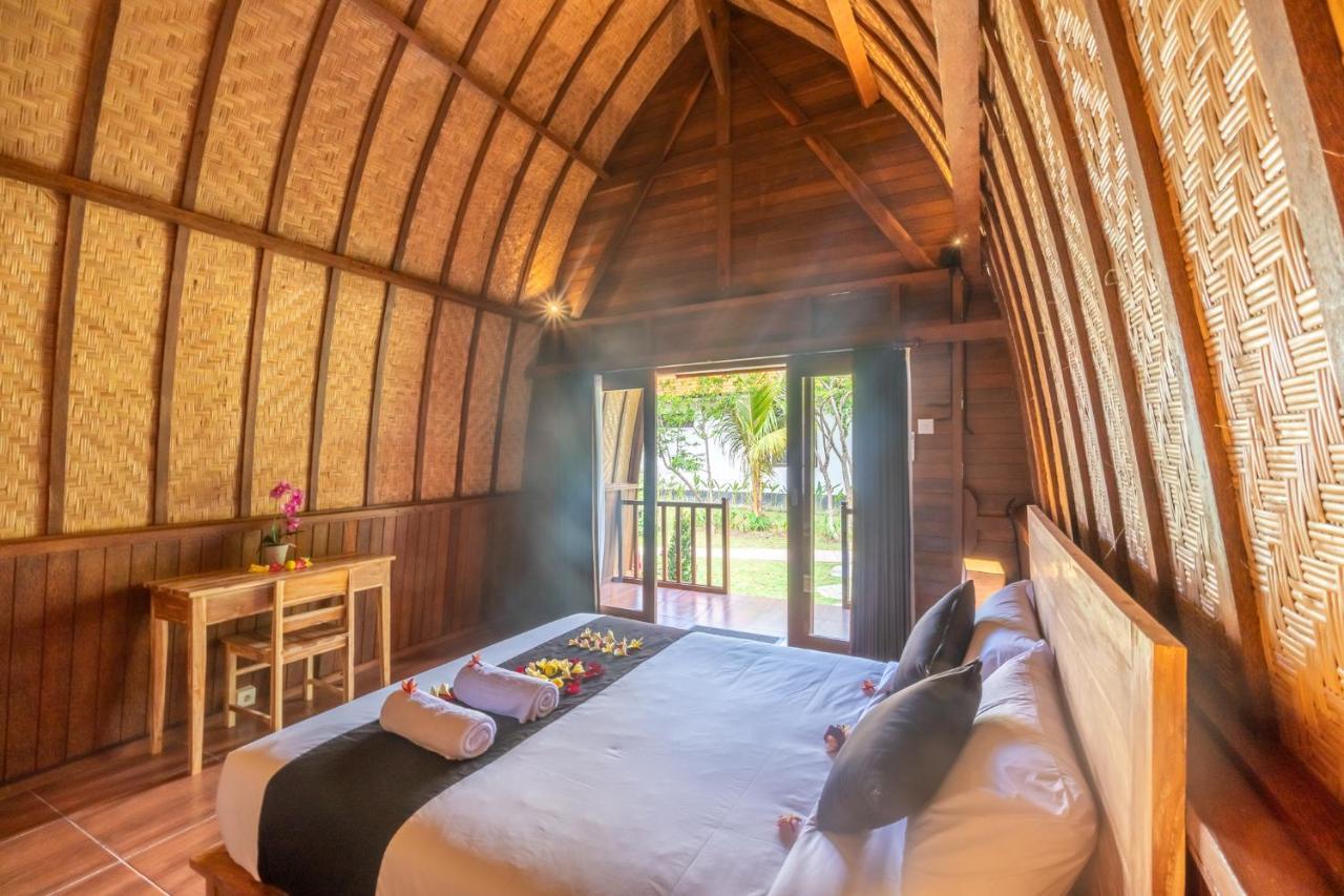 Wooden Puri Guesthouse Uluwatu Exterior foto