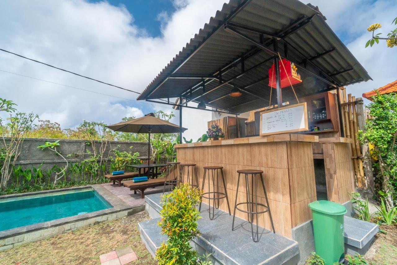 Wooden Puri Guesthouse Uluwatu Exterior foto