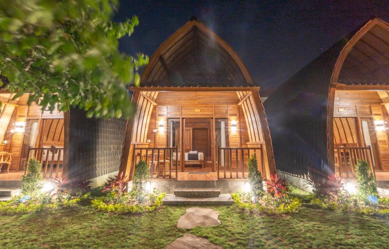 Wooden Puri Guesthouse Uluwatu Exterior foto